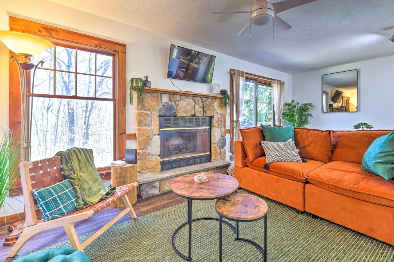 Pocono Retreat, 1 Mi To State Park And Ski Access! Tannersville Eksteriør bilde